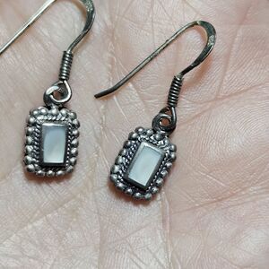 Vintage FAS sterling 925 silver handmade Dangling earrings with mother of pearl